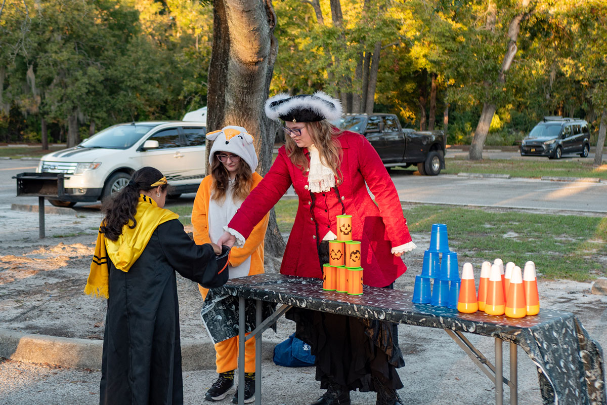 Carnival Games at Spooky Springs